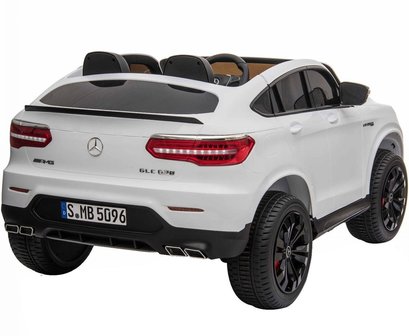 Elektrische Kinderauto Mercedes Benz GLC 63 S Wit 2 Persoons 12V Met Afstandsbediening FULL OPTIONS