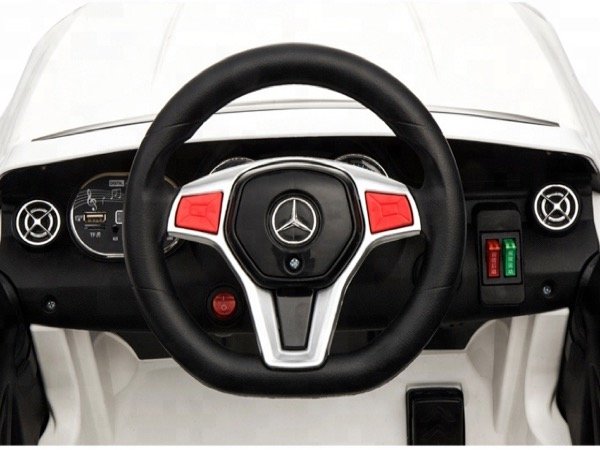 Elektrische Kinderauto Mercedes-Benz GLA45 AMG Wit 12V Met Afstandsbediening